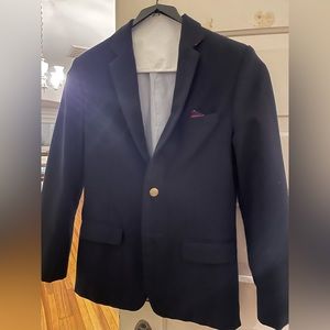 Boys classic navy dinner jacket. EUC. Dry cleaned and ready to ship out.